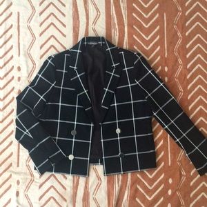 Short Window Pane Printed Blazer